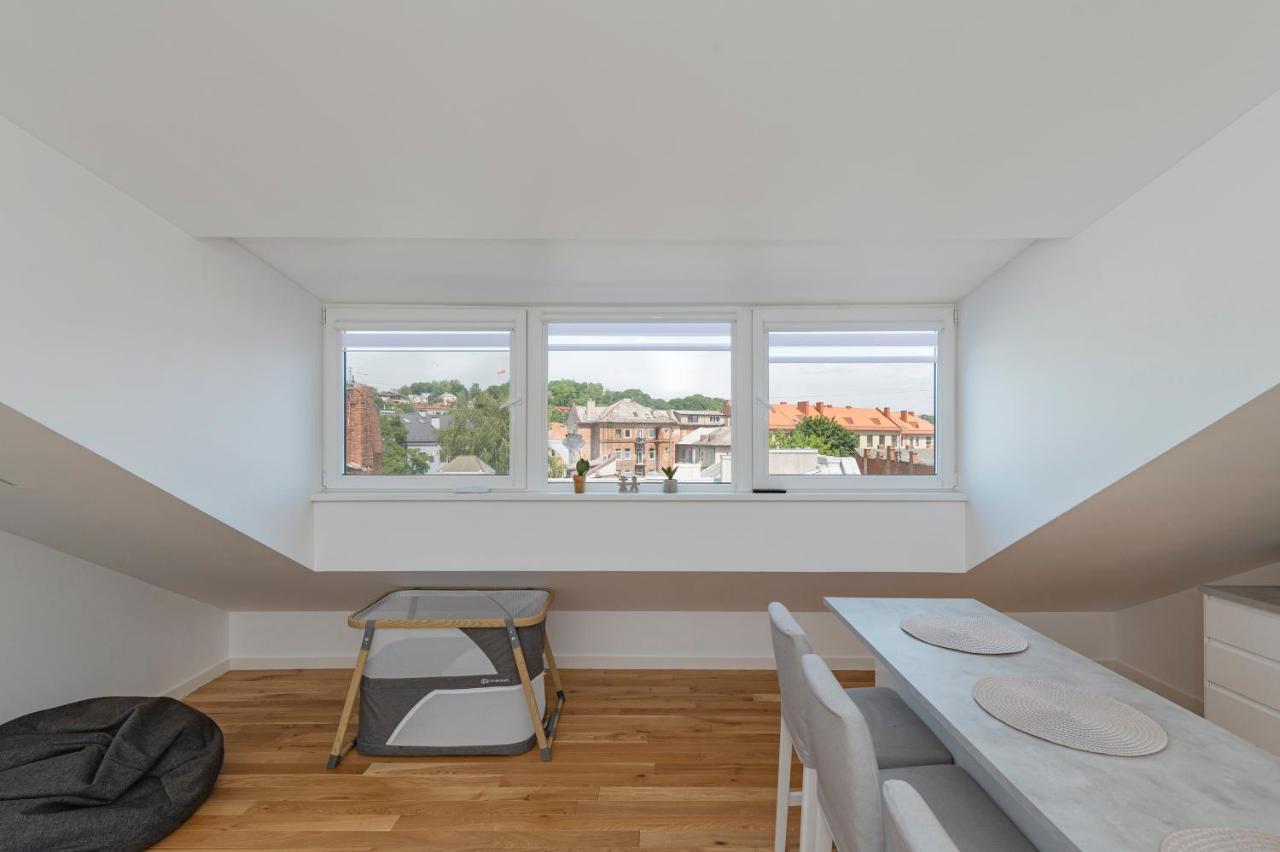 White 1 Bd Old Town Apartment By Hostlovers Kaunas Kültér fotó