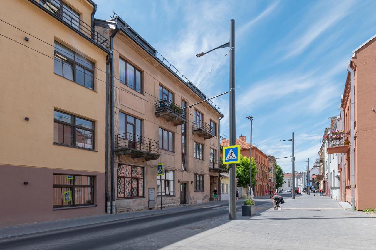 White 1 Bd Old Town Apartment By Hostlovers Kaunas Kültér fotó